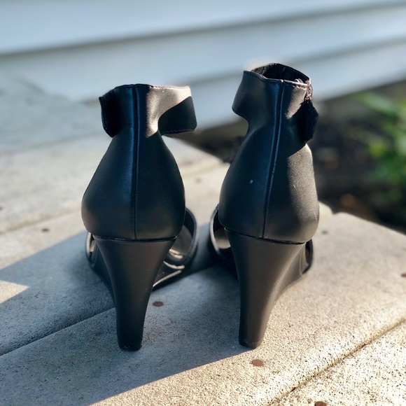 ‼️ SOLD ‼️ - Picture 3 of 3